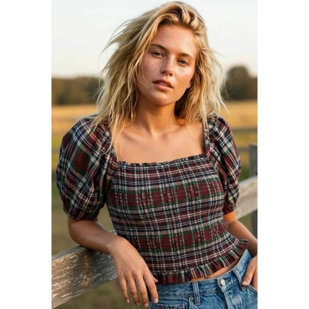 American Eagle Women’s XL Top Smocked Puff Sleeve Tartan Plaid Red Cropped Shirt